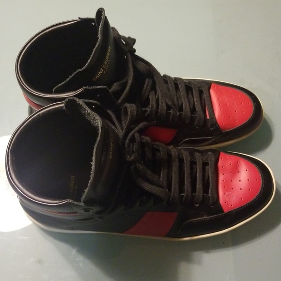 Saint Laurent - Picture 2 of 6